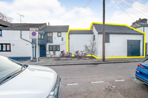 64 The Green, Twickenham, Middlesex, TW2 5AG