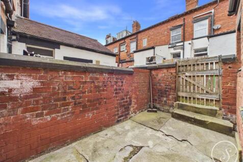 CAM02071G0-PR0994-STILL017.jpg