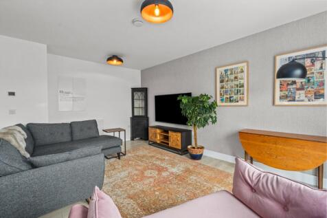 Ferniesyde Court, Larbert, FK2 photo 4