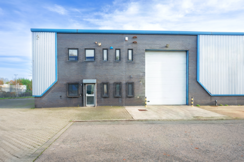 EDIT_09112025_Unit_19_Silvercourt_Pudsey_006.png