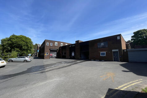Commercial Property to rent Image 4