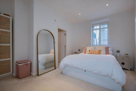 Click to visit Rightmove listing