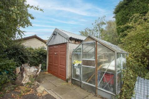 Greenhouse &amp; Outbuilding