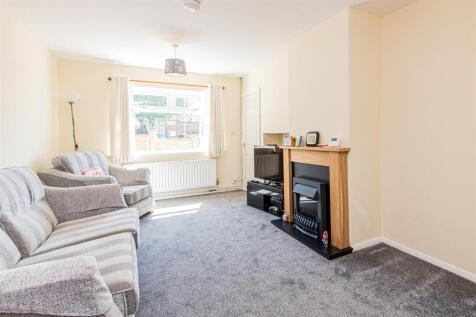 Castle Way, Barton Seagrave, Kettering photo 3