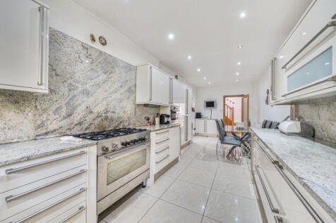 1374418-19-690464...