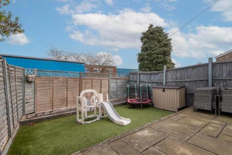 For Sale by Aspire Residential | Wolstenbury Road