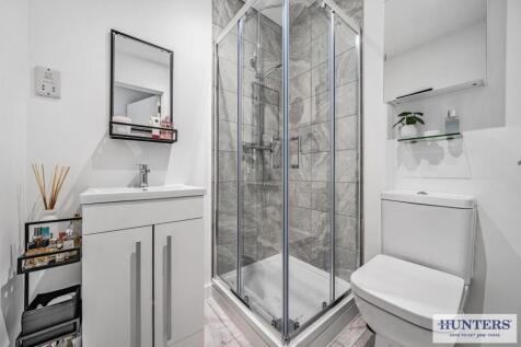 En Suite Shower Room