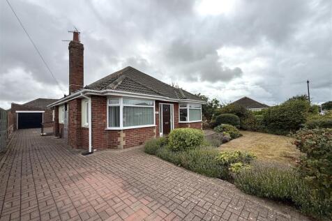 Clive Avenue, 37 - Front 2.JPG