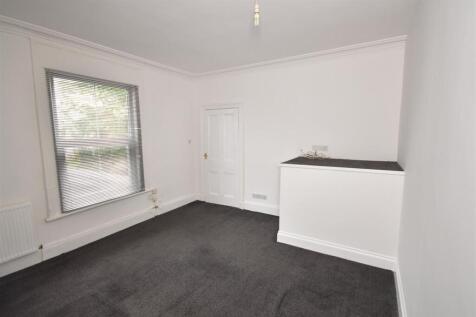 Green Lawn, Birkenhead photo 3