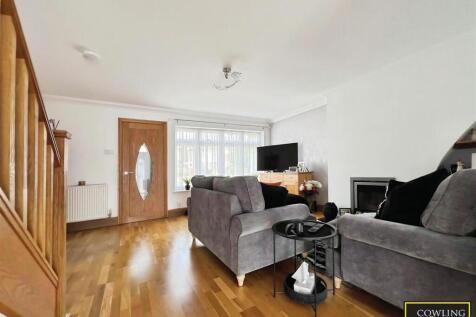 Alicia Avenue, Wickford photo 5