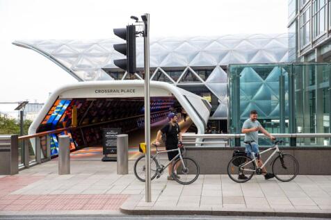 5 Churchill Place 199.jpg