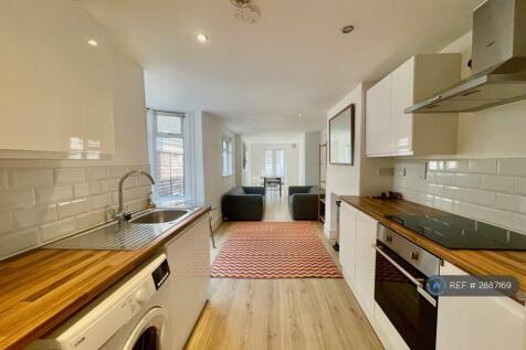 Crewys Road, London, SE15 photo 3