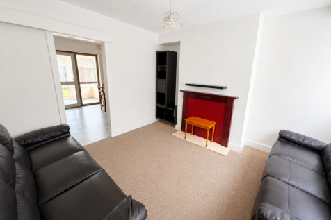 Walton Road, London, E12 photo 4