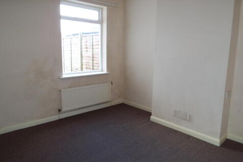 2 Bedroom House, St. Osyth Road, Clacton On Sea photo 3