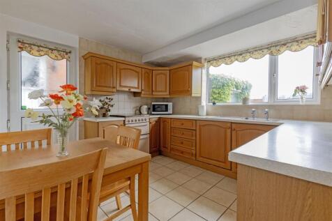 Fitted Dining Kitchen