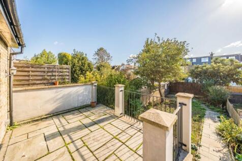 Darwin Road, Ealing photo 4