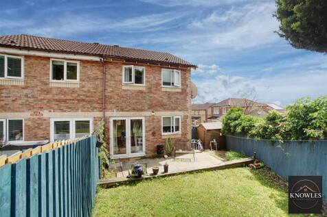 4 Coopers Way rear.jpg