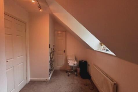 2nd bedroom wardrobe