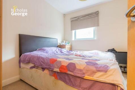 Bournbrook 2 bed2.jpg