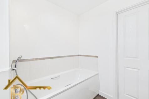 CAM03016G0-PR0031-STILL014