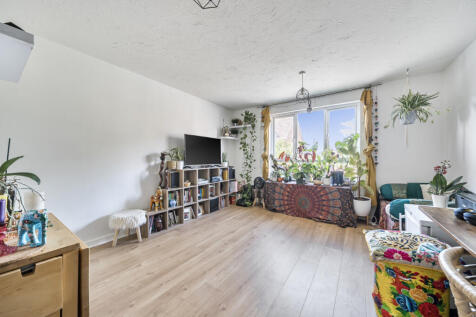 1349600-14-68bee0...