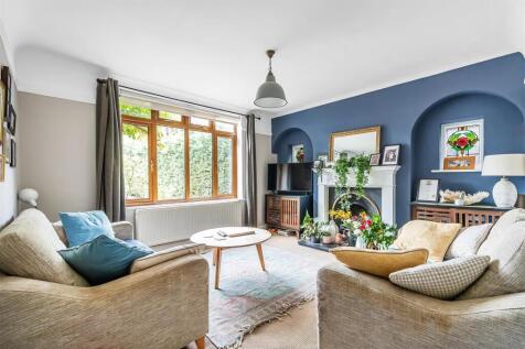 29-Deepdene-Avenue-1.jpg