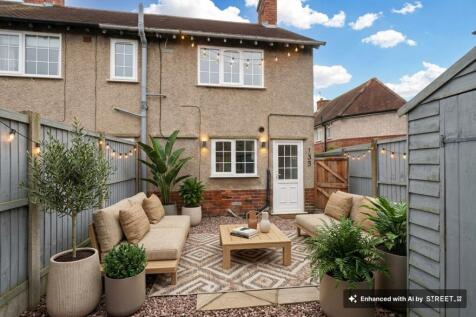REAR GARDEN (DIGITALLY FURNISHED)