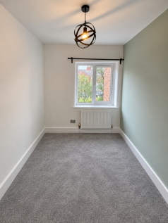 Marina Avenue, Denton, Tameside photo 4