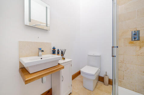 1348133-16-68bffc...