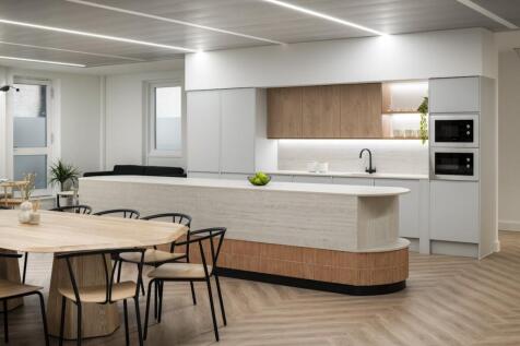 Echo Space  Eastcheap Court   Office Curator  LA