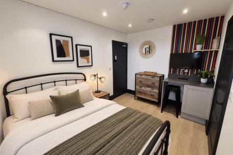 09_Bedroom_main.jpg
