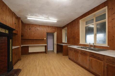 Kitchen2.jpg