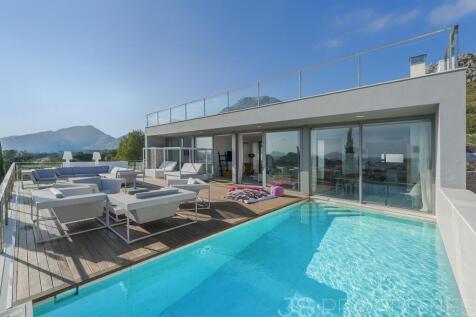 Villa in Puerto Pollensa with Tourists license