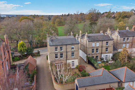 8671362-exterior0...