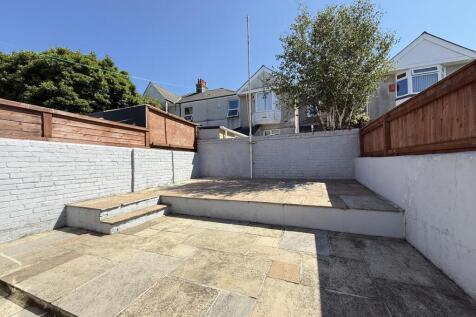 Cedarcroft Road 24 - Garden.jpg