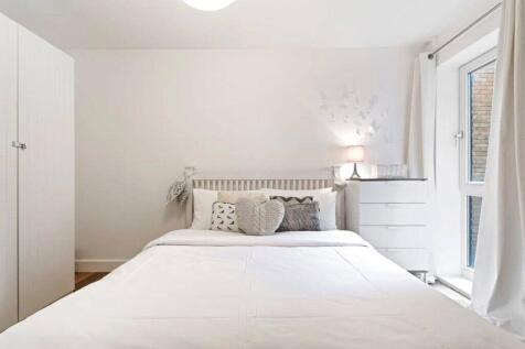 Chatfield Road, London, SW11 photo 4
