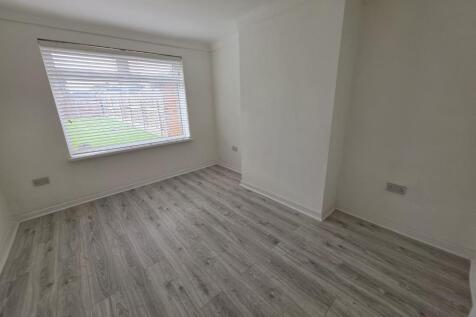 Western Avenue, Speke, Liverpool, L24 3UR photo 4