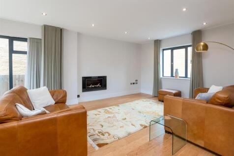 12 Lavender Drive 1829-4.jpg