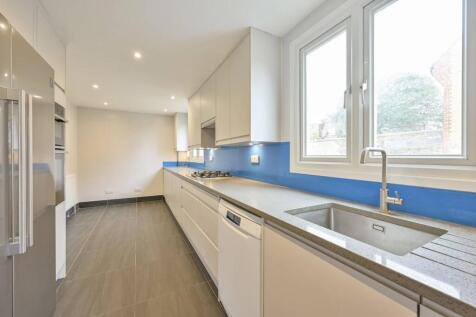 London, SW20 - property photo