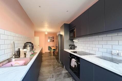 Kitchen-1-2.jpg