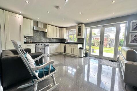 PHOTO-2025-09-07-...