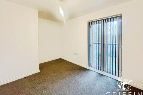 Tilbury House, Calcutta Road, Tilbury, RM18 photo 3