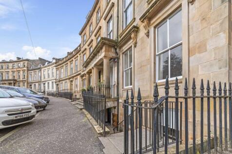 2-bed flat on Lynedoch Crescent, Glasgow, £1,795/mo