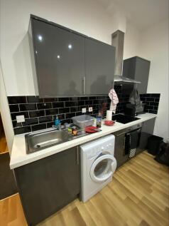 F2 58 Mabgate, LS9 photo 3