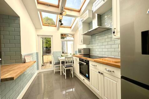 Bristol, BS7 - property photo