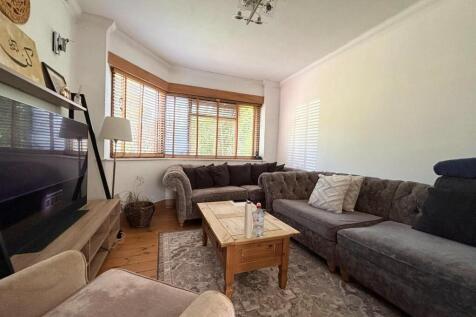 PHOTO-2025-08-09-12-12-55 3.jpg