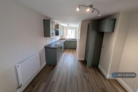 Barnes Crescent, Wimborne, BH21 photo 2