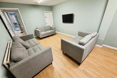5-bed house on Frederick Grove - 5 Bed, Lenton, East Midlands, NG7, £2,390/mo