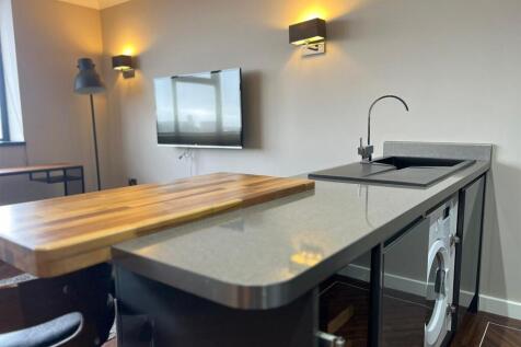6th Floor Apartment Essex House, Manor Street, Hull photo 3