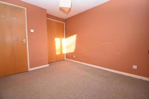 Kemble Drive, Cirencester photo 5